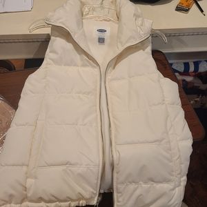 Old navy puffer vest